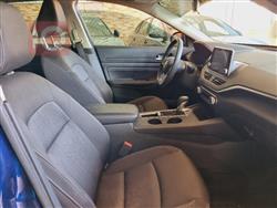 نيسان ألتيما